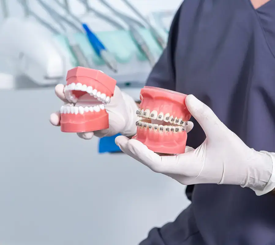 Kieferorthopädie Wien – Zahnspange und Aligner bei Dentalaesthetics 1010 Wien